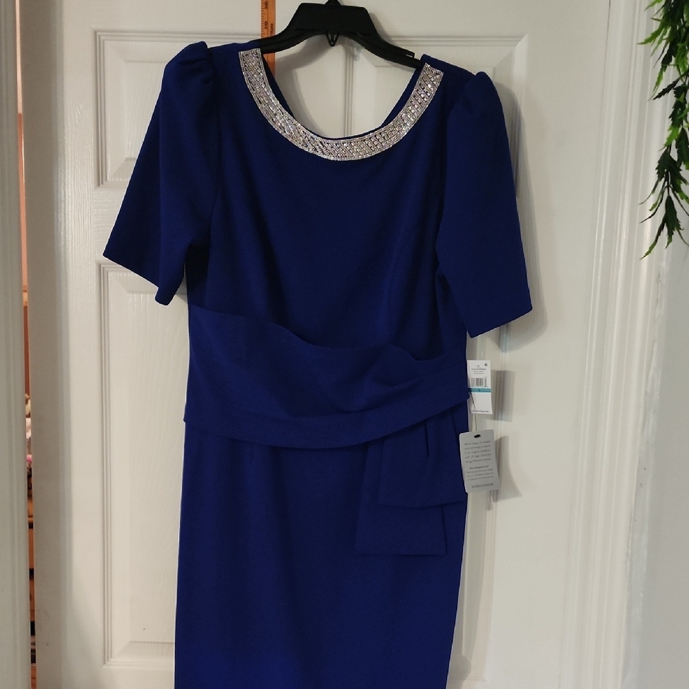 Blue Sheath Midi Dress with Puff Sleeves and Crew Neck